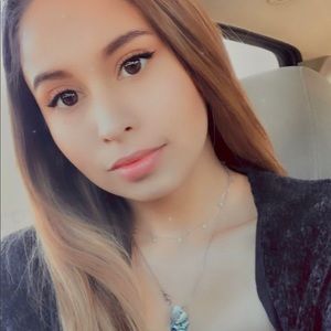 Meet your Posher, Lexi